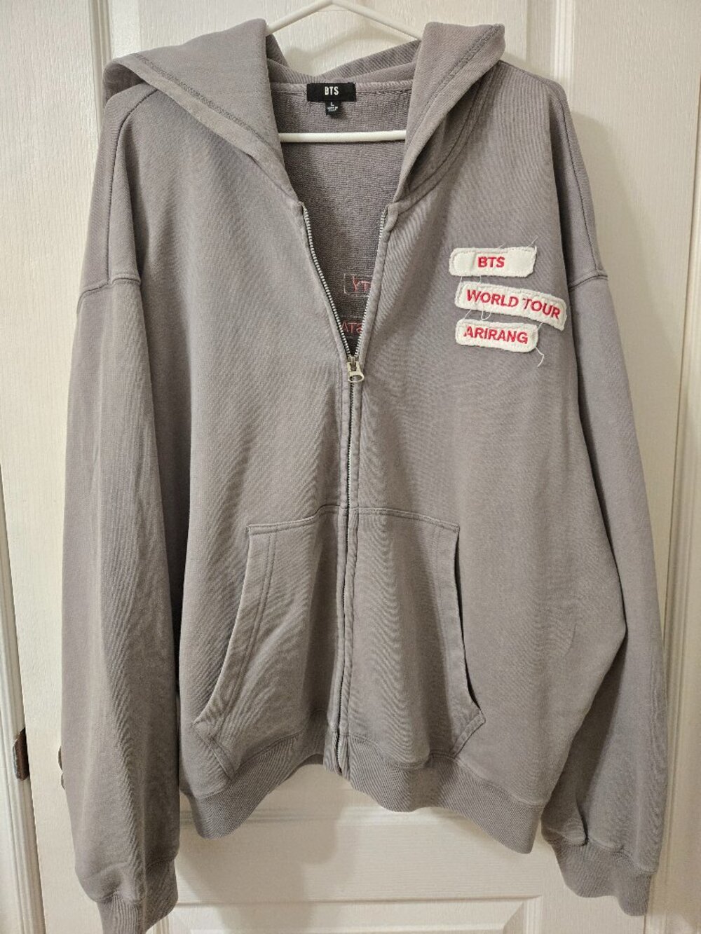 BTS ARIRANG Tour Official Grey Zip-up Hoodie Size Large (L)